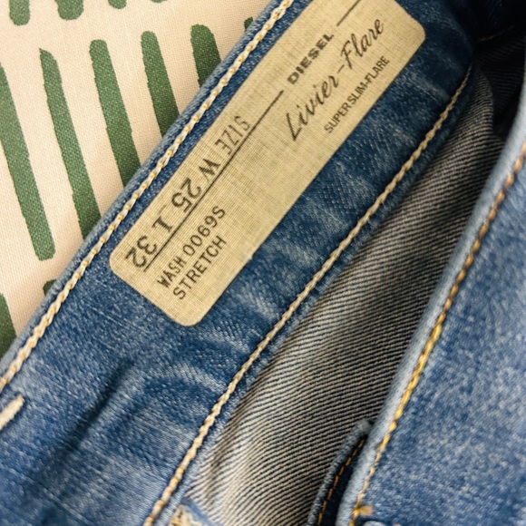 Size 25 Diesel Livier-Flare Jeans – Super Slim Flare Stretch Denim - Picture 6 of 14